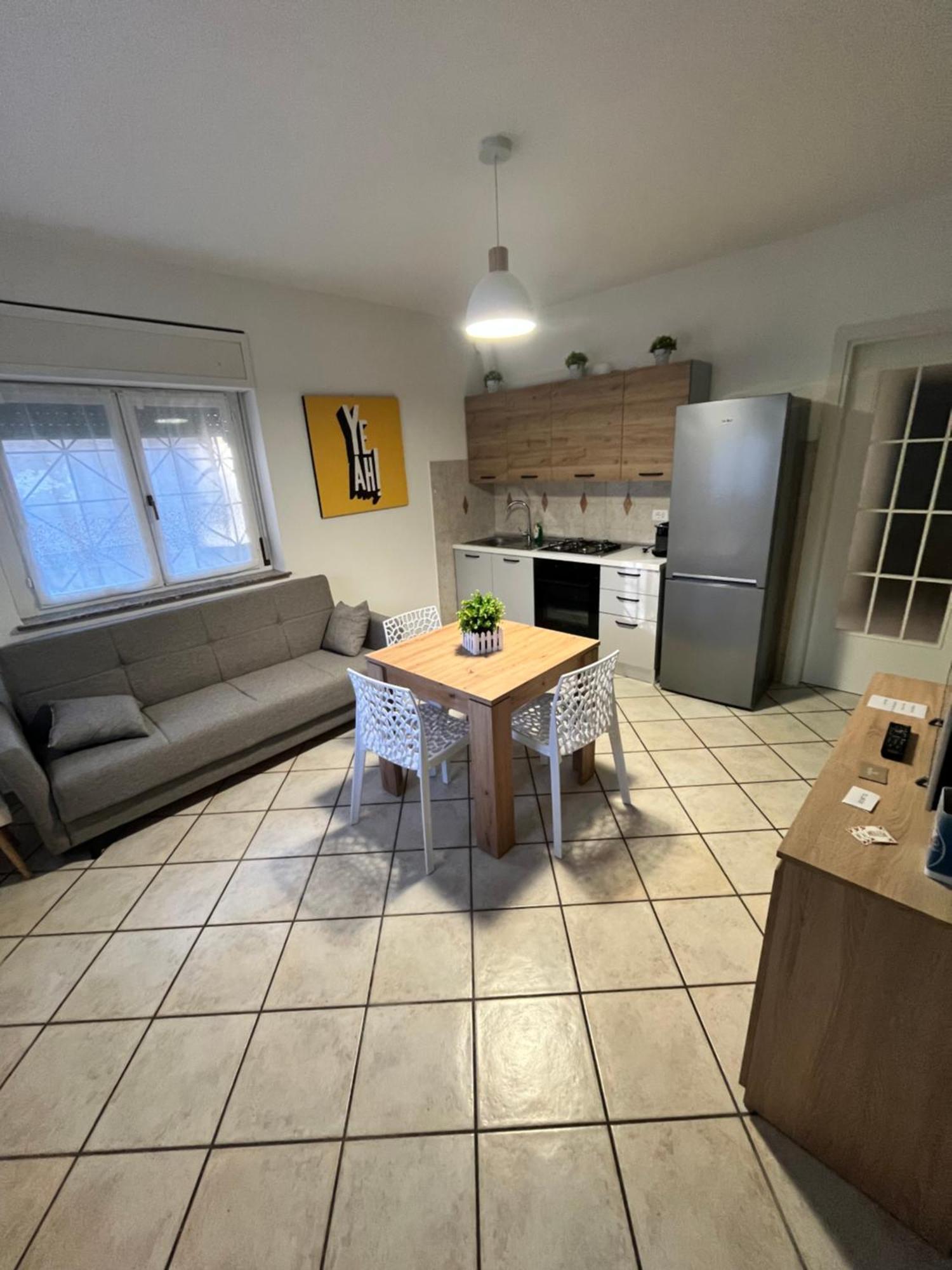 Appartamento In Villa Nico'S Home Gallarate Luaran gambar